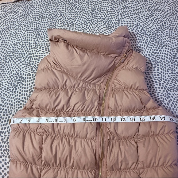 Athleta | Downabout Funnel Neck Puffer Vest - Picture 5 of 12